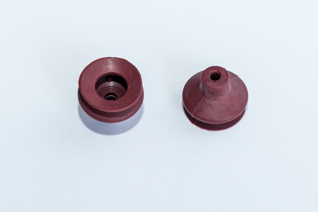 1,5 redős vákuumkorong vákuumkorong, D= 22 mm, 1,5 redős, csatlakozó nélkül, HNBR borvörös
