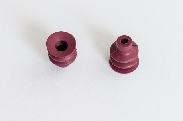 Harmonikás vákuumkorong, D= 18 mm, 2,5 redős, csatlakozó nélkül, HNBR borvörös
